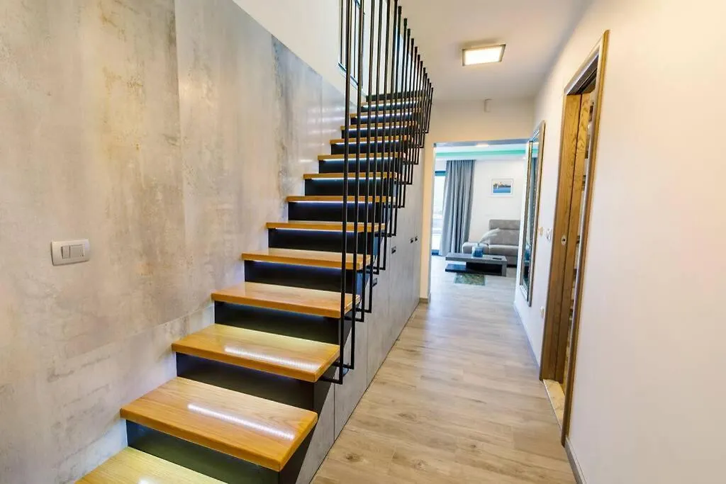 Prázdninový dům Luxury Villa Stocia Split With Swimming Pool, Sauna And Jacuzzi In A Peaceful Location In Split