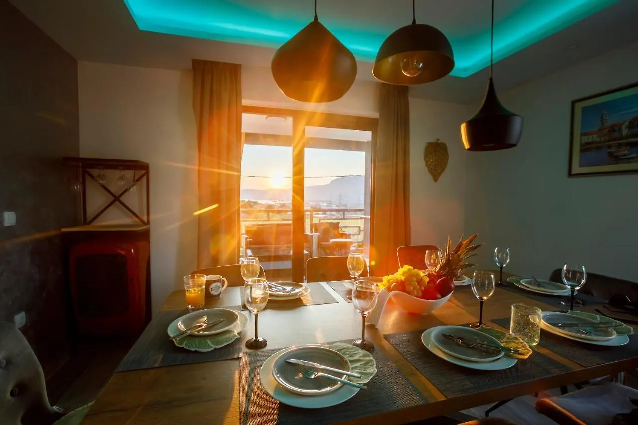Luxury Villa Stocia Split With Swimming Pool, Sauna And Jacuzzi In A Peaceful Location In Split