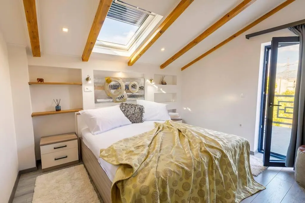Luxury Villa Stocia Split With Swimming Pool, Sauna And Jacuzzi In A Peaceful Location In Split