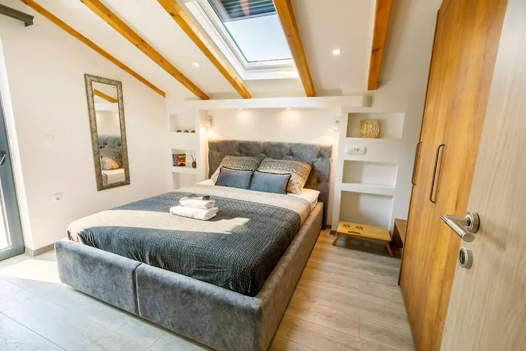 Luxury Villa Stocia Split With Swimming Pool, Sauna And Jacuzzi In A Peaceful Location In Split Chorvatsko