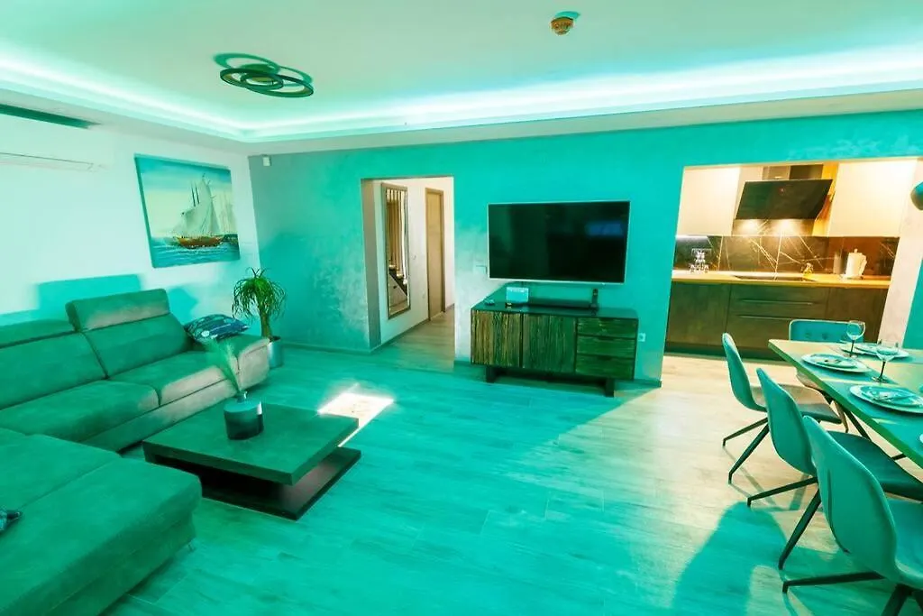 Luxury Villa Stocia Split With Swimming Pool, Sauna And Jacuzzi In A Peaceful Location In Split 0*,