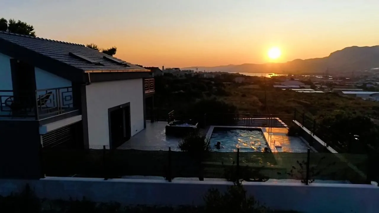 Luxury Villa Stocia Split With Swimming Pool, Sauna And Jacuzzi In A Peaceful Location In Split