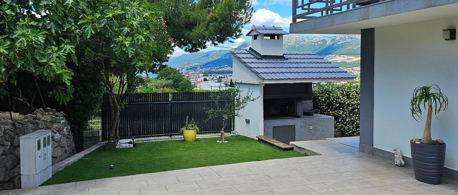 Luxury Villa Stocia Split With Swimming Pool, Sauna And Jacuzzi In A Peaceful Location In Split 0*,